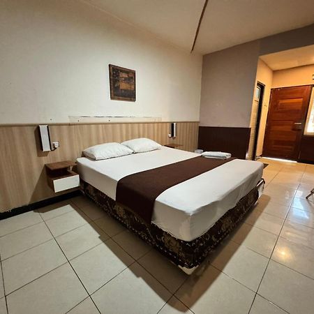 Wisma Madagaskar Palangka Raya Dış mekan fotoğraf